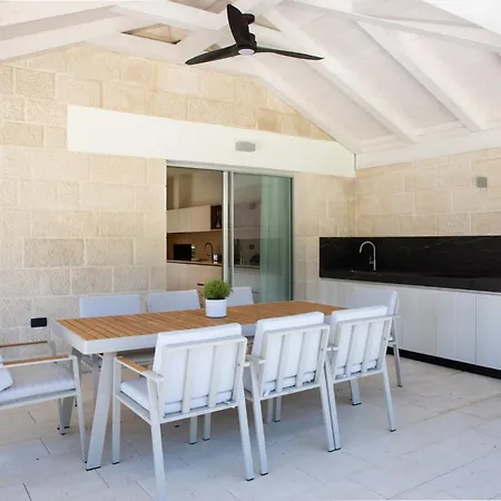 בית נופש Incredibly Luxurious With Panoramic Pool *