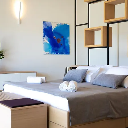 Incredibly Luxurious With Panoramic Pool בית נופש