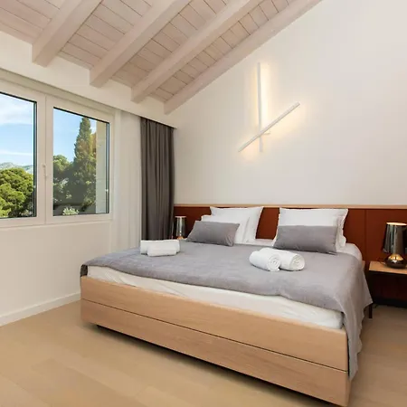 Incredibly Luxurious With Panoramic Pool Cavtat