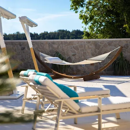 Incredibly Luxurious With Panoramic Pool Cavtat