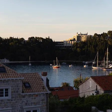 Feriehus Incredibly Luxurious With Panoramic Pool Cavtat