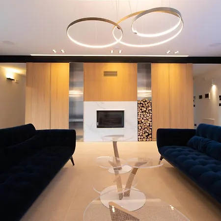 Incredibly Luxurious With Panoramic Pool *